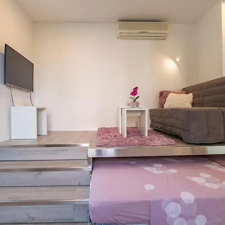 Vana & Tea Luxury Studio Apartment Split Exterior photo
